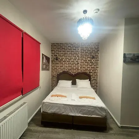 Hostel Grand Bella Vista *