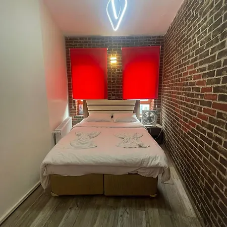 Hostel Grand Bella Vista