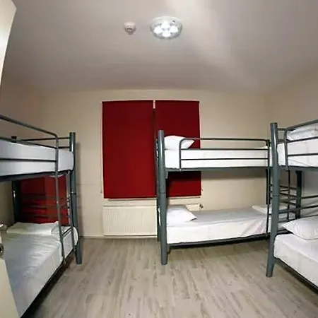 Hostel Grand Bella Vista *