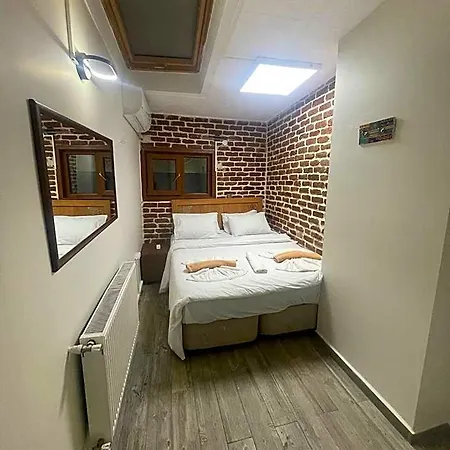 Hostel Grand Bella Vista