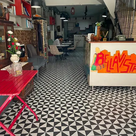 Hostel Grand Bella Vista
