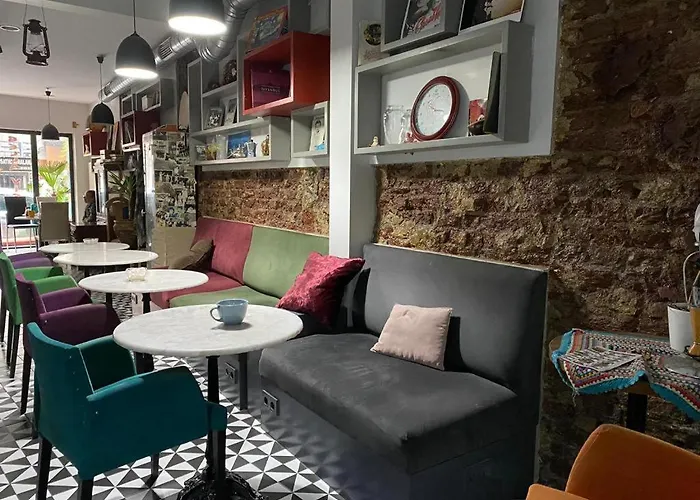 Grand Bella Vısta Hostel