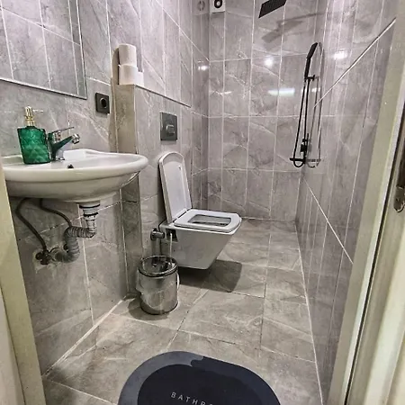 Grand Bella Vista Hostel